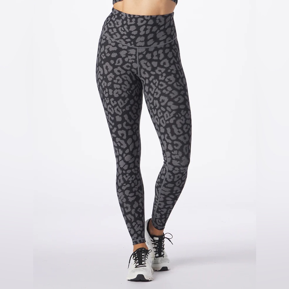 Glyder Gray Leopard Print Women's Leggings